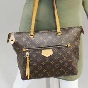 LOUIS VUITTON Monogram Canvas Iena PM Bag
